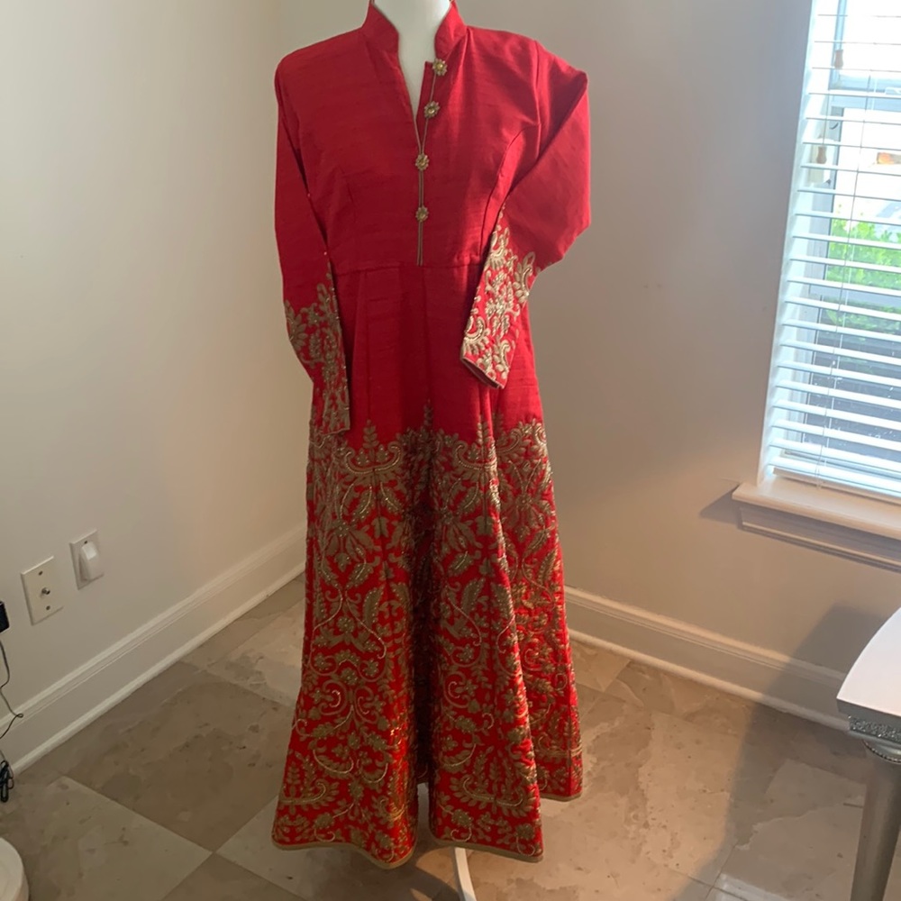 Indian wedding dress Deep red and gold beautiful with crystals aTheater costume